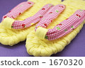 Hand-knitted sandals 1670320