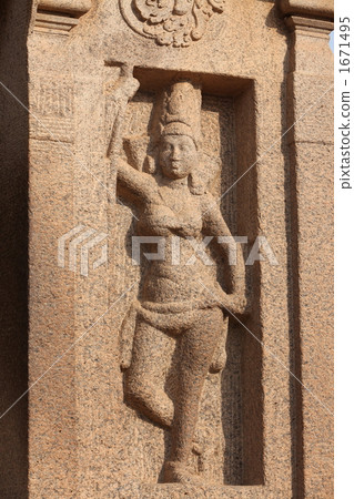 Five Latti wall sculptures 1671495