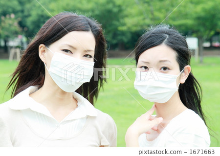 兩個人掩蓋 1671663