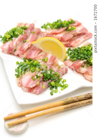 日本國內豬Varanegi烤鹽鹽為烤肉。 1672700