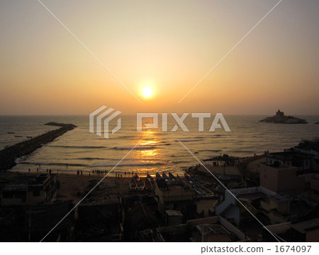 Kanyakumari最南端的日出在印度 1674097