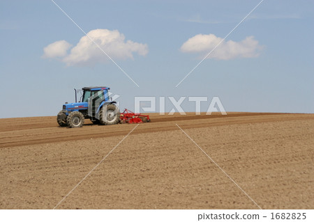 tractor, farming, agriculture 1682825