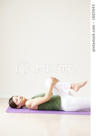 yoga     1683043