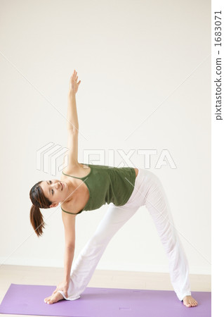 yoga     1683071