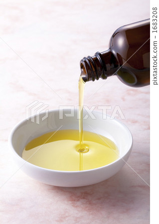 Drop oil 1683208