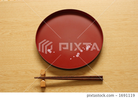 Tray and chopsticks / Japanese cuisine image Tray and chopsticks / Japanese cuisine image 1691119