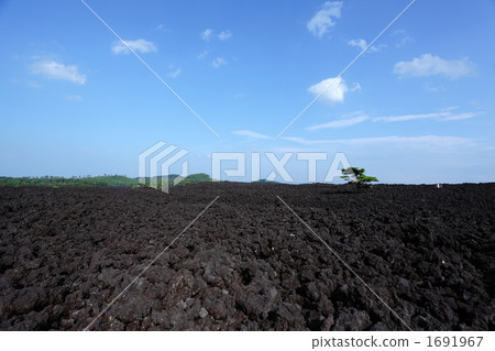 Baked running lava flow 1691967