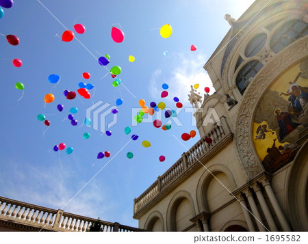 Balloon Release 1 1695582