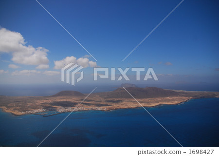 Full view of the island 1698427