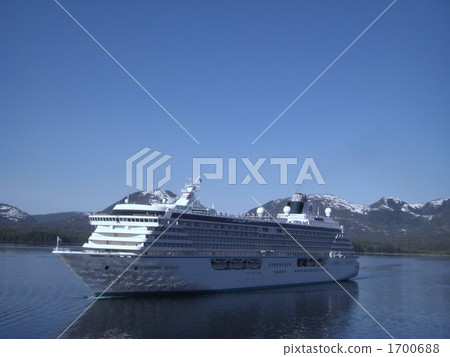 乘坐豪華遊輪的阿拉斯加郵輪 1700688