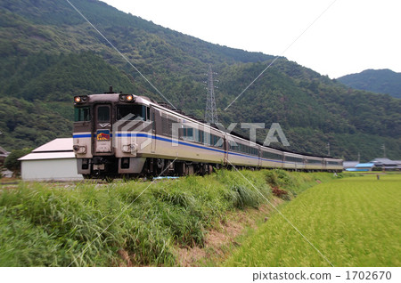 特快 限制座席和停車站的特別快車 柴油汽車 1702670