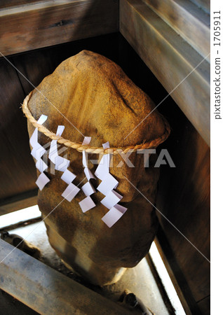 Tengu nail grinding stone of Osaka Tenmangu Shrine Tengu nail grinding stone of Osaka Tenmangu Shrine 1705911