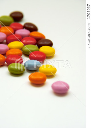 round, white background, marbled chocolate 1705937