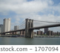 Brooklyn Bridge 1707094