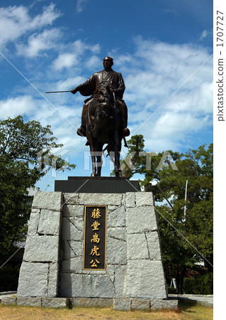 Todo高虎雕像 1707727