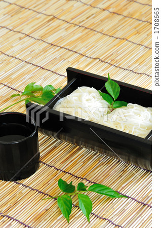 麺 1708665