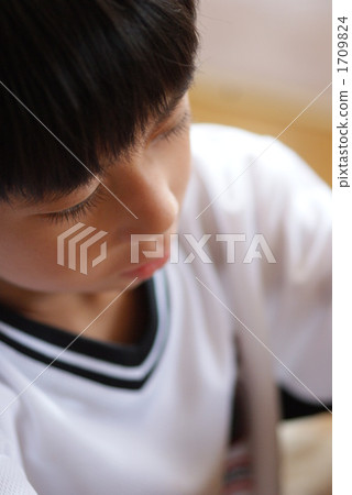 From Children's top 1709824
