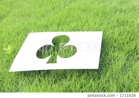 Grass and club 6 1711026