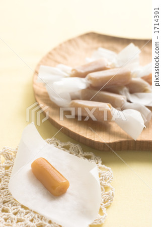 Handmade caramel 1714391