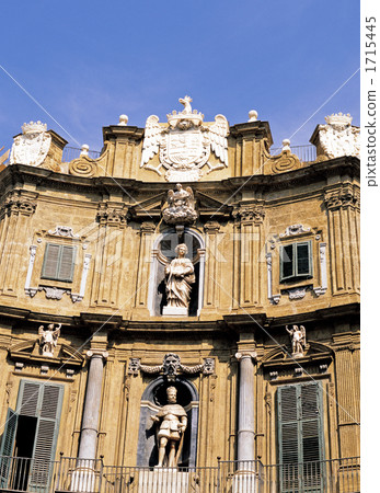 Quattro Kanty in the city of Palermo 1715445