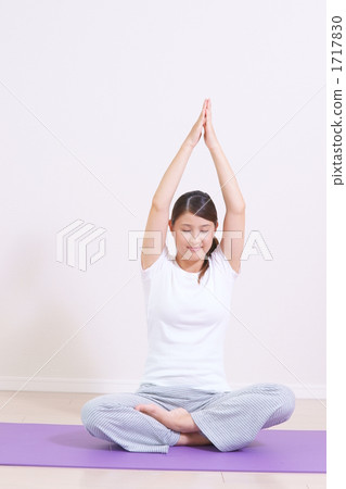 yoga     1717830