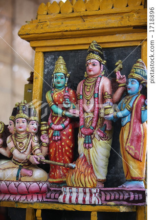 Shiva and Parvati 1718896