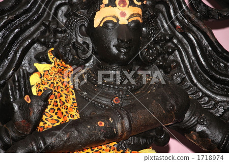 濕婆神的Minaksea寺 1718974