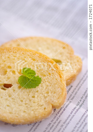 Rusk 1724071