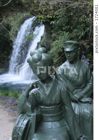 Izu's dancer statue 1724081