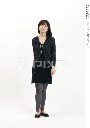 around 40, adult, adults 1726232