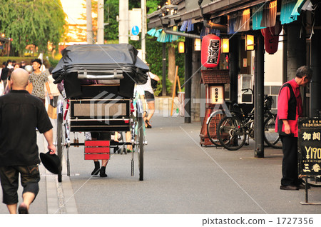Rickshaw in Asakusa Hanayashiki Street 1727356