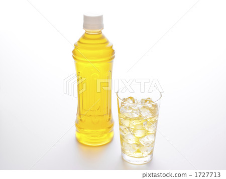 PET bottle of green tea 1727713