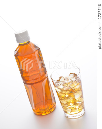 Pet bottle of oolong tea 1727748