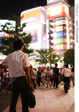 新宿在晚上 1729121