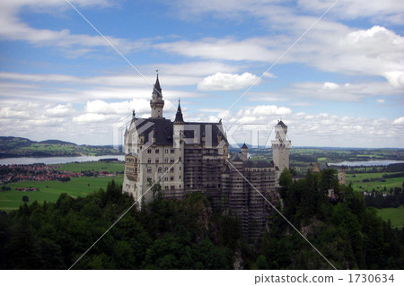 Neuschwanstein Castle 1730634