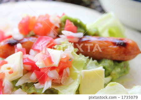 Let's eat! 1735079