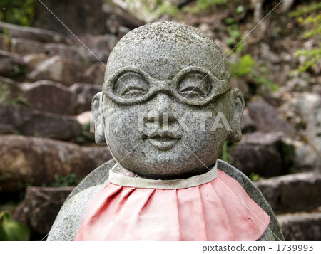 Jizo wearing glasses Jizo wearing glasses 1739993