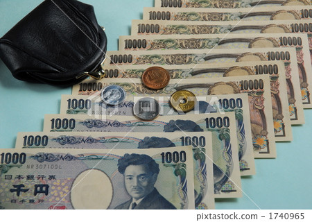 Coins and bills 1740965