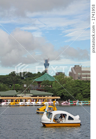 天鵝船和東京天空樹 1741958