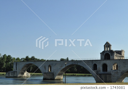 The Sambénze Bridge 1743081