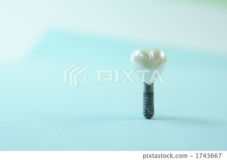 Dental Implant Heart type teeth 1743667