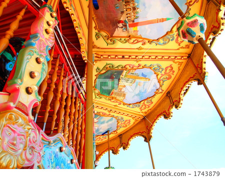 Merry go land 1743879