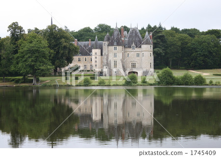 Châteaudela Verrerie 1745409