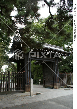 Clam gate Clam gate 1747617