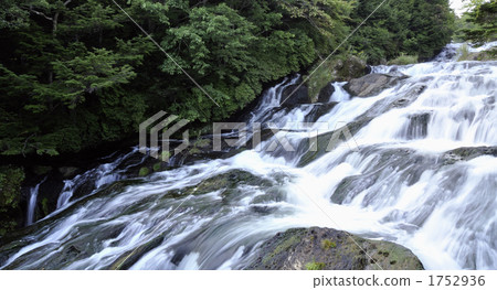 Oku-Nikko · Crown Falls Oku-Nikko · Crown Falls 1752936