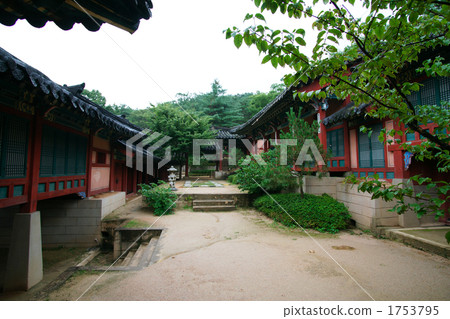 Court of the Royal Court - courtyard court Court of the Royal Court - courtyard court 1753795