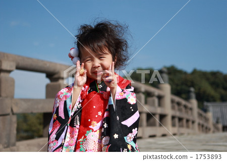 annual event, yearly event, festival day for children of three, five and seven years of age 1753893