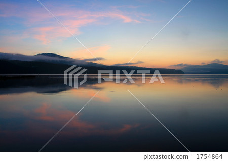 山中湖的黎明 1754864