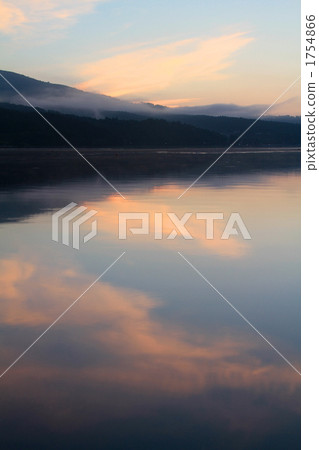 山中湖的黎明 1754866