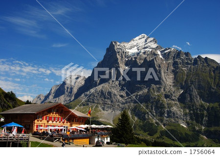 Landscape view of the Swiss Alps' Wetterhorn 1756064